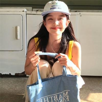 女孩不微笑